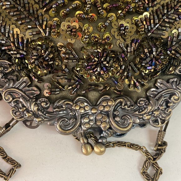 COPY - Inspired vintage Victorian olive green beaded purse with chain. - Picture 4 of 5